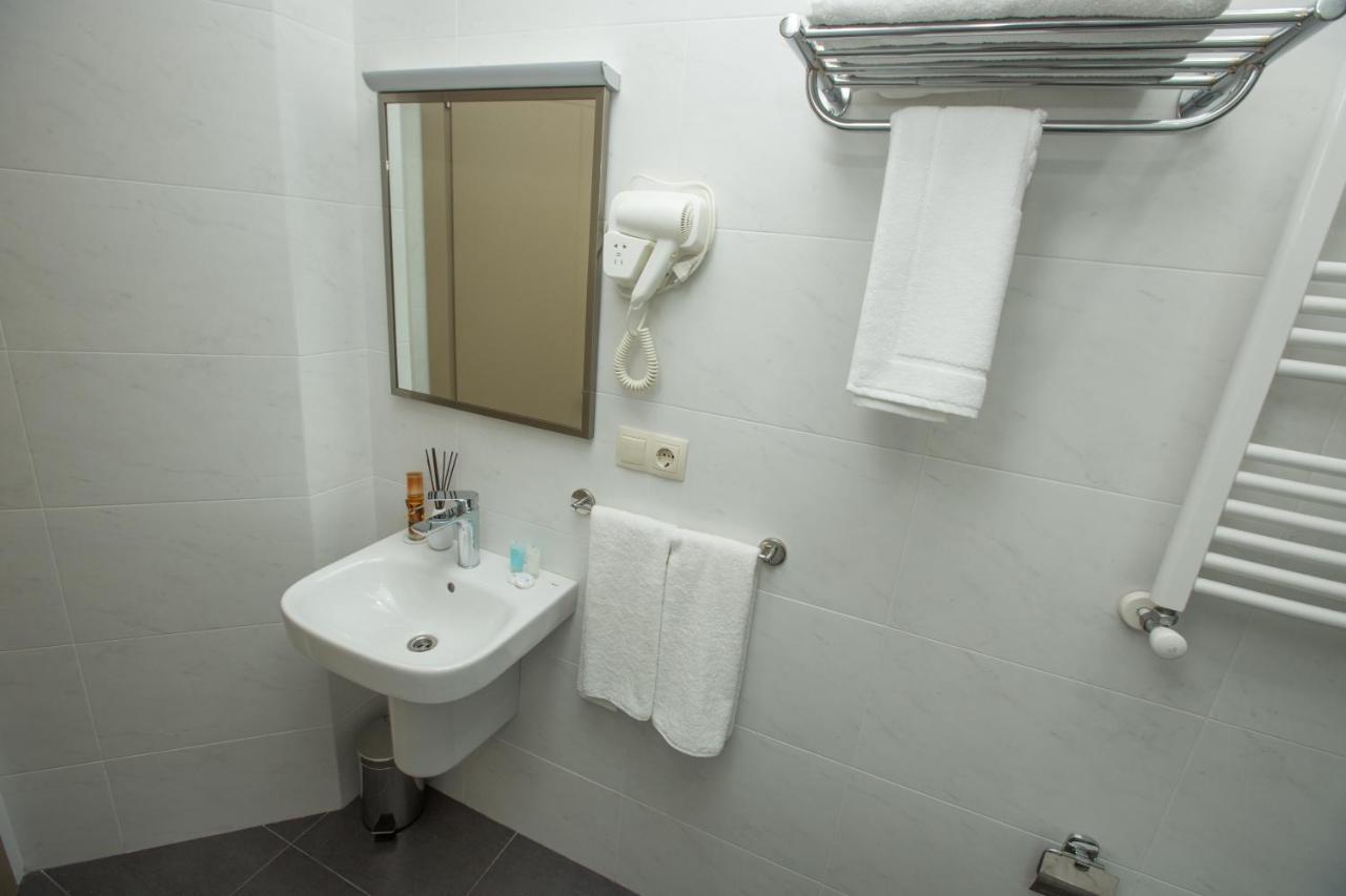 History Hotel Тбилиси Екстериор снимка