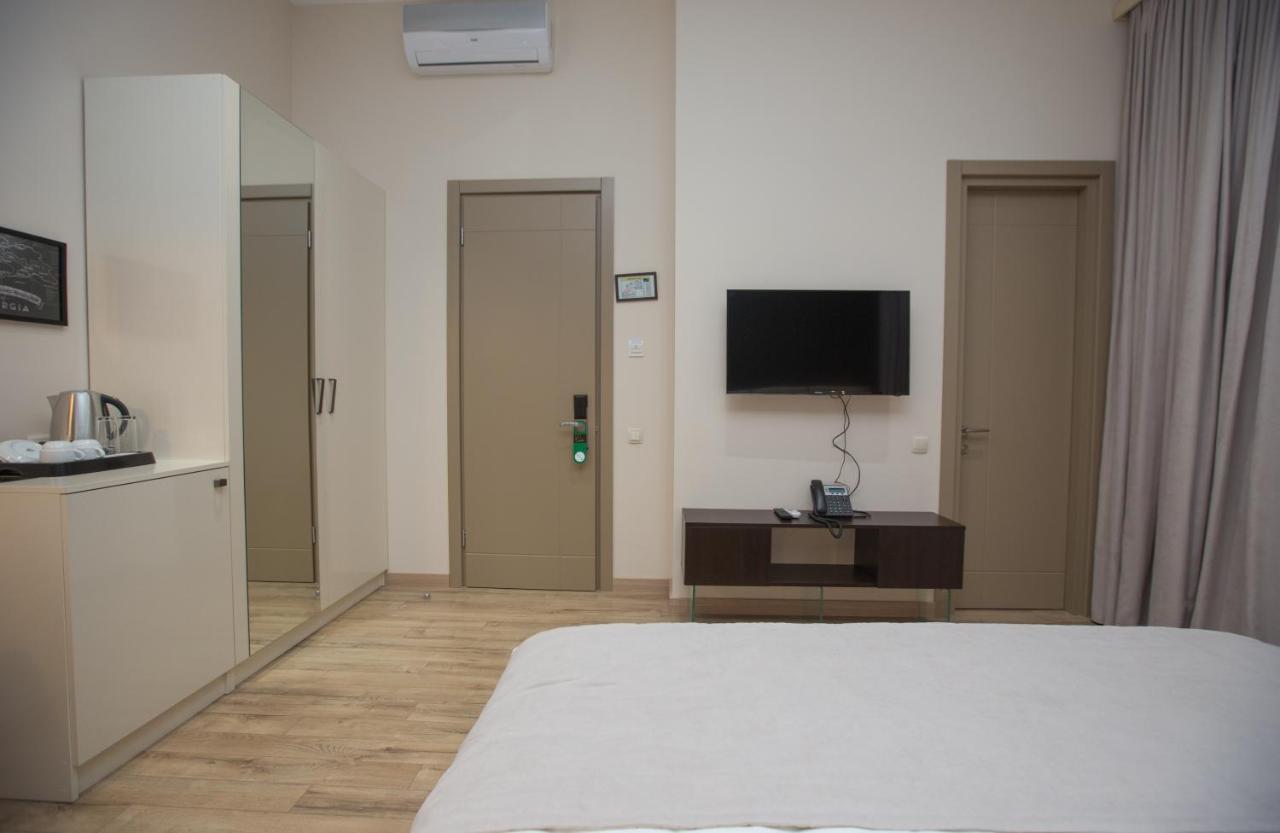 History Hotel Тбилиси Екстериор снимка